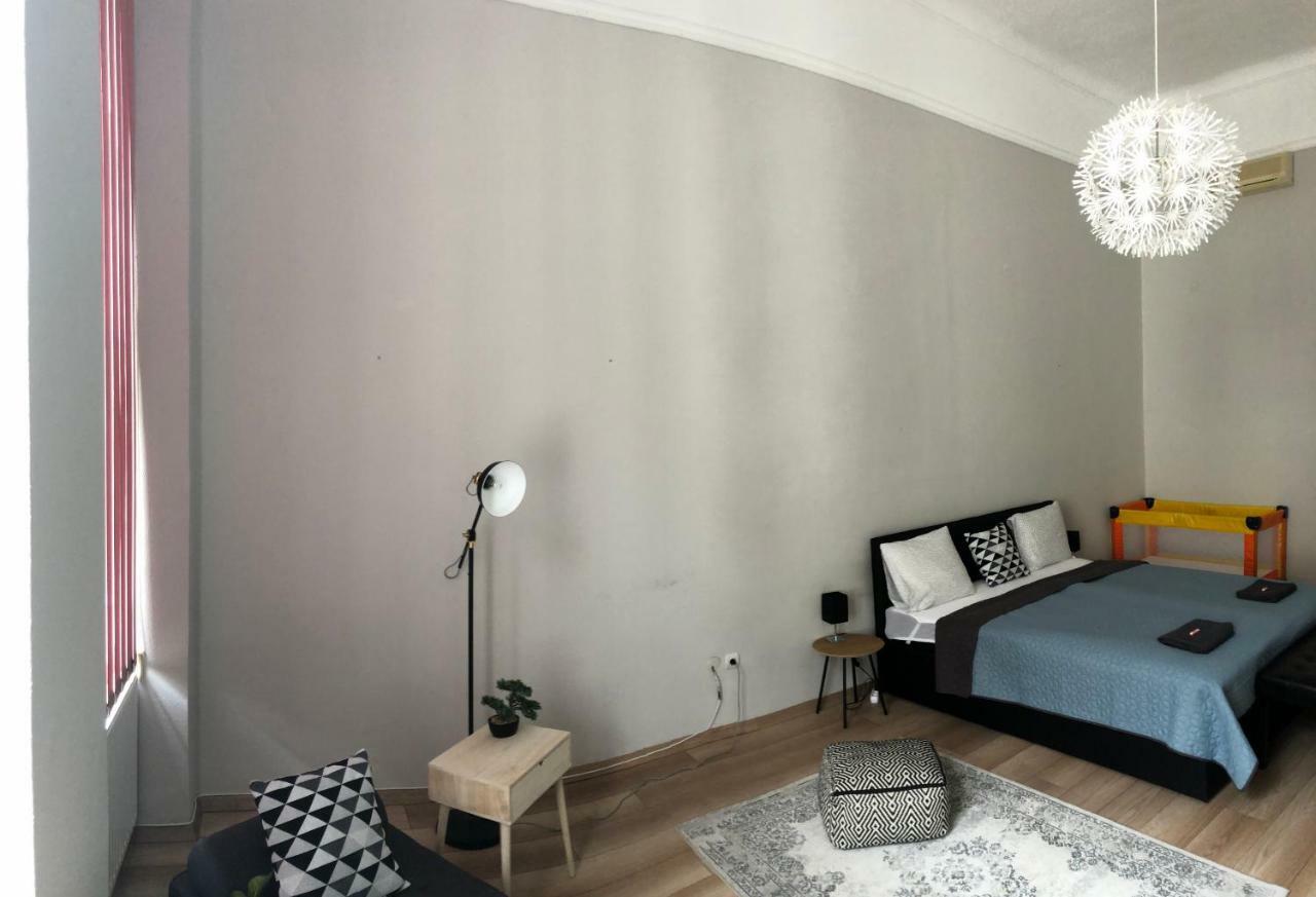 Palace - Belvarosi Apartman אגר מראה חיצוני תמונה